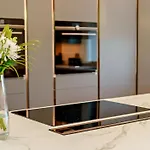 4 Bed In Penrith Oc-89957 *