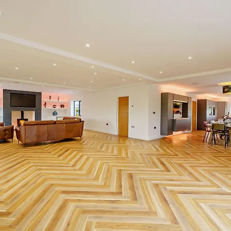 4 Bed In 89957 Holiday home