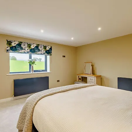 Holiday home 4 Bed In 89957