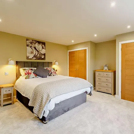 4 Bed In 89957 Vakantiehuis Shap