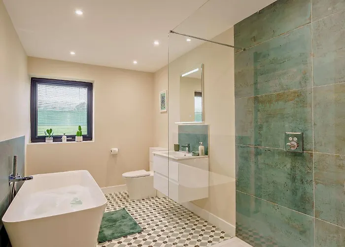 4 Bed In Penrith Oc-89957 Shap