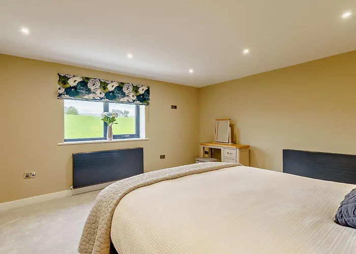 4 Bed In 89957 * Shap