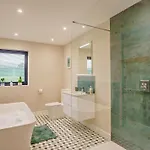 4 Bed In Penrith Oc-89957 沙普