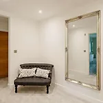 بيت للعطل 4 Bed In Penrith Oc-89957 *