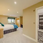4 Bed In Penrith Oc-89957 بيت للعطل شاب